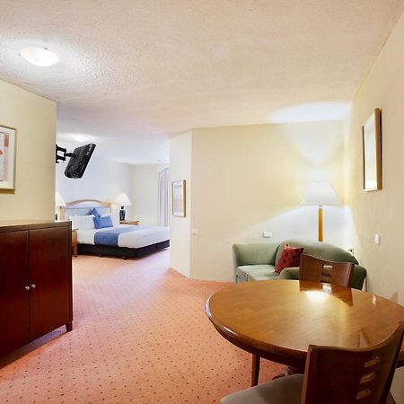 Central Court Motel Warrnambool Extérieur photo